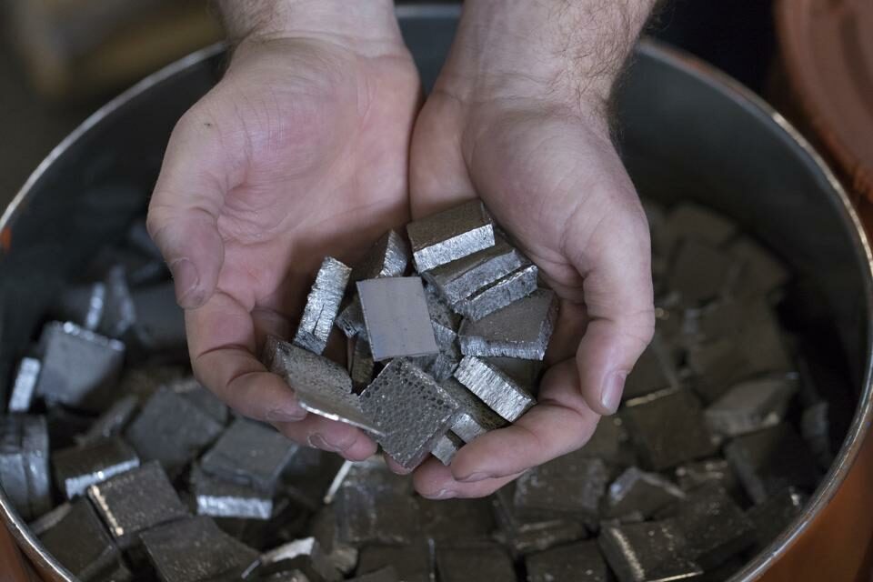 ลิเทียม ลิเทียม